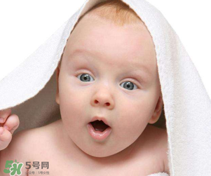 寶寶中暑的癥狀是什么？寶寶夏天如何判斷是否中暑？