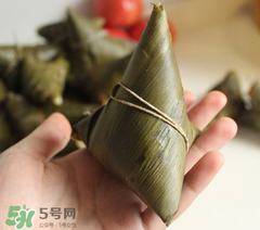 包粽子用什么糯米？包粽子的糯米要泡多久？