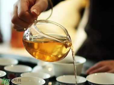 普洱生茶好喝還是熟茶好喝？普洱喝生茶還是熟茶？