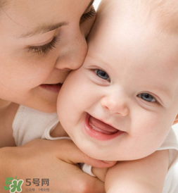 洗鼻器對(duì)寶寶有害嗎？ 寶寶洗鼻器的危害