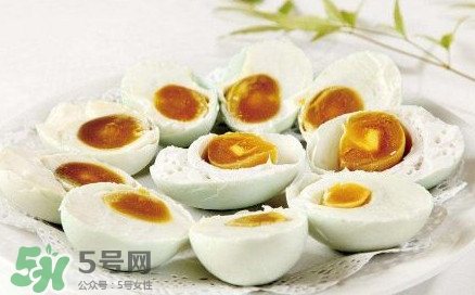咸鴨蛋為什么要用酒？咸鴨蛋為什么不能多吃