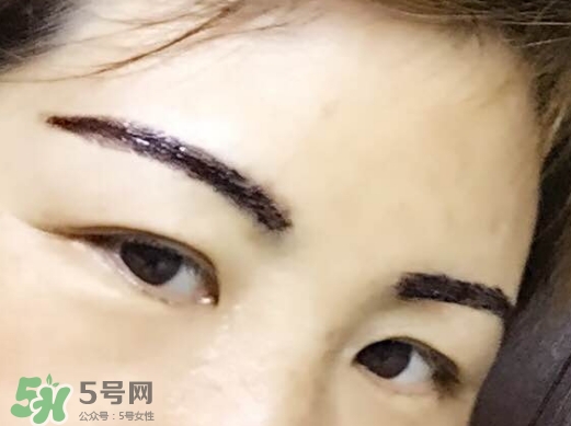 眉膠和眉粉哪個好用？眉膠和沒分的區(qū)別