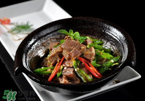杏和牛肉能一起吃嗎？杏和牛肉一起吃會中毒嗎？