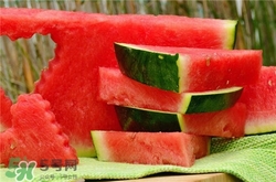 無(wú)籽西瓜多少錢(qián)一斤？無(wú)籽西瓜怎么挑？