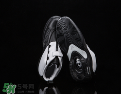 reebok answer4復刻版在哪買？銳步艾弗森戰(zhàn)靴復刻哪里有賣？