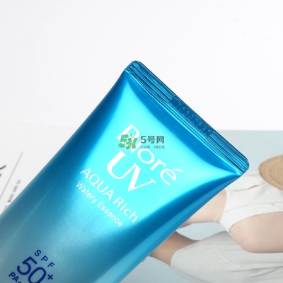 碧柔藍(lán)管防曬黑嗎？碧柔藍(lán)管是物理防曬嗎？