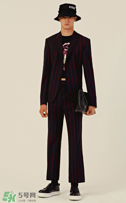 versus versace2018早春度假系列衣服款式有哪些_好看嗎？