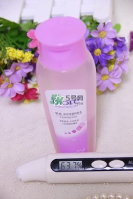碧柔卸妝水和卸妝乳哪個(gè)好？碧柔卸妝水和卸妝乳選擇