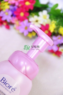 碧柔卸妝水和卸妝乳哪個(gè)好？碧柔卸妝水和卸妝乳選擇