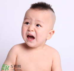 嬰兒吃藥嗆到了怎么辦？怎么喂藥才不會嗆到寶寶？