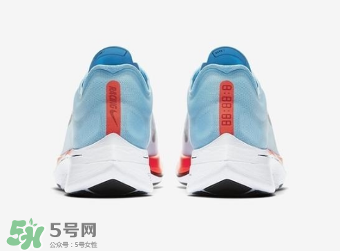 nike zoom vaporfly 4%多少錢？耐克競速跑鞋專柜價格