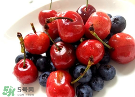 藍莓和櫻桃可以一起吃嗎？藍莓和櫻桃哪個好吃？