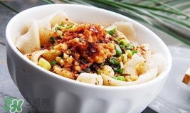 油潑面都放什么調(diào)料比較香？油潑面正宗的配料有哪些