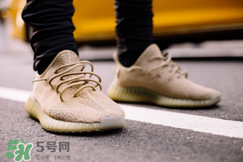 adidas yeezy 350 boost v2 dark green椰子350大地綠多少錢？