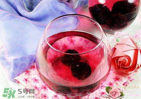 楊梅酒能放冰箱嗎？楊梅酒能冰凍嗎？