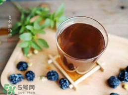 酸梅湯不能和什么一起吃？酸梅湯和什么食物相克？