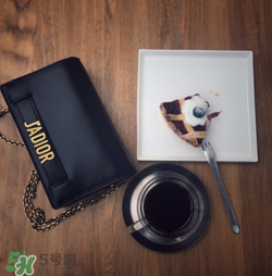 jadior是什么品牌？jadior和dior有什么區(qū)別？