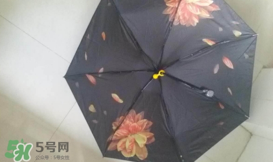 蕉下小黑傘能遮雨嗎？蕉下太陽傘能淋雨嗎？