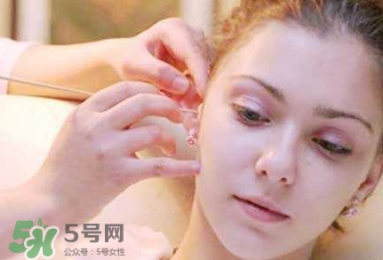 為什么掏耳朵會咳嗽？掏耳朵咳嗽是什么原因