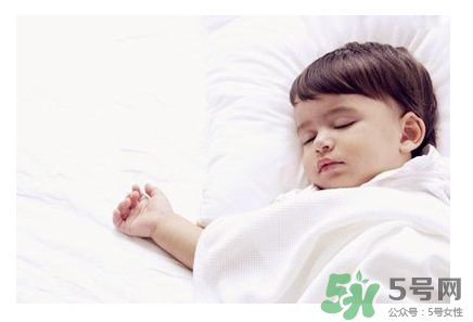 夏天嬰兒房空調(diào)溫度多少合適？有新生兒空調(diào)開多少度？