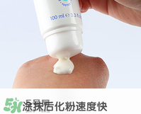 液體爽身粉怎么用？液體爽身粉與普通爽身粉用法一樣嗎？