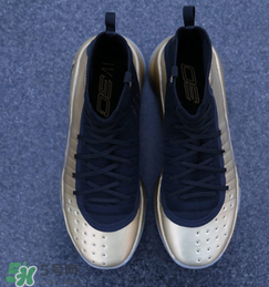 under armour curry4 parade怎么樣？庫里第四代戰(zhàn)靴金屬色細(xì)節(jié)照片