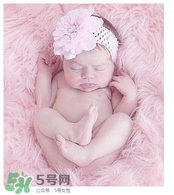 早產(chǎn)兒要喝早產(chǎn)兒奶粉嗎？早產(chǎn)兒最好喝什么奶？