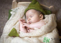 早產(chǎn)兒奶粉有必要嗎？早產(chǎn)兒可以吃普通奶粉嗎？