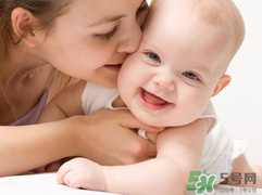 早產(chǎn)兒奶粉有必要嗎？早產(chǎn)兒可以吃普通奶粉嗎？