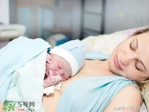 早產(chǎn)兒的發(fā)育和正常嬰兒一樣嗎？早產(chǎn)兒發(fā)育會(huì)遲緩嗎？