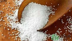 食鹽發(fā)藍(lán)怎么回事？食鹽中一般會添加什么食品添加劑