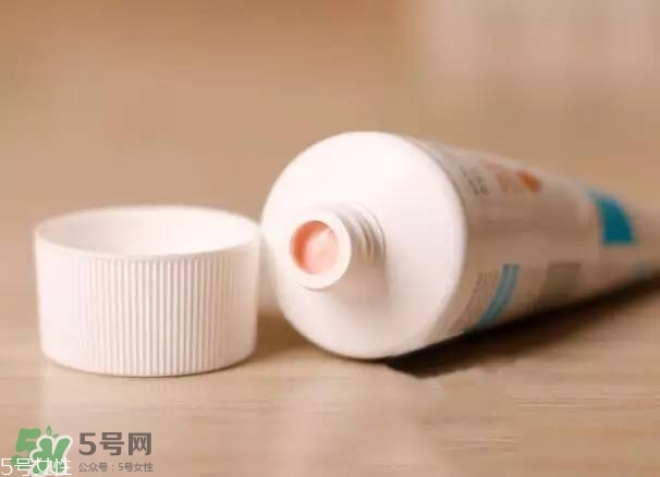 nair脫毛膏評(píng)測(cè)？nair脫毛膏保質(zhì)期