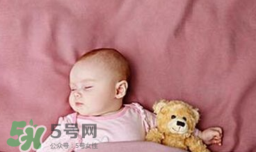 寶寶枕頭怎么選？寶寶枕頭什么樣的最好？