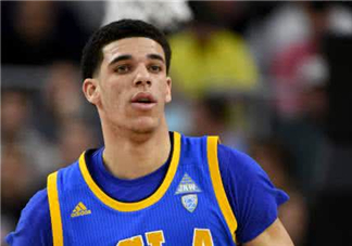 lonzo ball球哥2017湖人戰(zhàn)靴簽名球鞋多少錢？