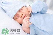 寶寶枕頭高了會怎么樣？寶寶枕頭高的危害