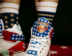 ewing 33 hi 4th of july獨(dú)立日配色運(yùn)動(dòng)鞋多少錢？
