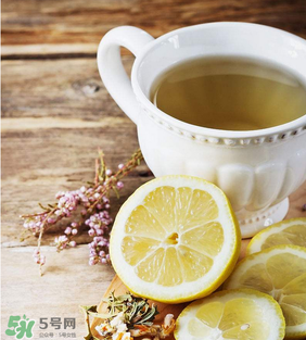 喝茶能吃杏嗎？喝茶可以吃杏嗎？