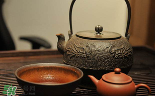 喝茶能吃杏嗎？喝茶可以吃杏嗎？