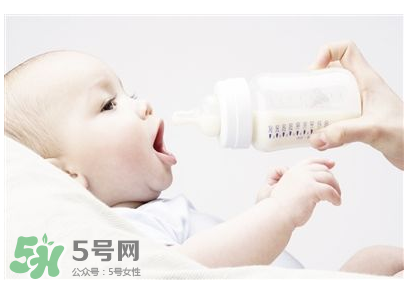 嬰幼兒奶粉為什么會(huì)有腥味 奶粉有腥味是正常的嗎？