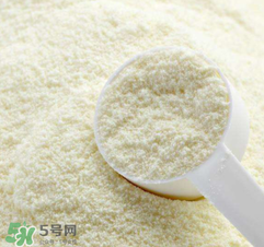 膽堿和?；撬釋?duì)寶寶的好處 奶粉需要添加膽堿和牛磺酸嗎