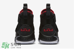nike lebron soldier 11 bred多少錢？耐克士兵11黑紅配色專柜價格