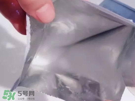 艾醫(yī)生草本絲絨面膜怎么用？艾醫(yī)生草本絲絨面膜要洗嗎