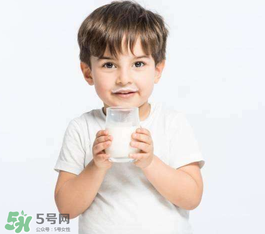 奶粉哪個國家的最好？奶粉哪個國家的奶源好？