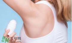 清涼油能治狐臭嗎？清涼油可以治狐臭嗎？