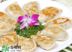 菜盒子的面怎么和？菜盒子是發(fā)面還是死面