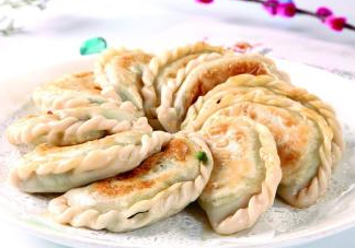 韭菜盒子用什么水和面？韭菜盒子和面用冷水還是熱水