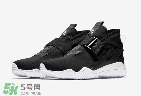 nikelab acg 07 kmtr機能運動鞋黑白配色什么時候發(fā)售？