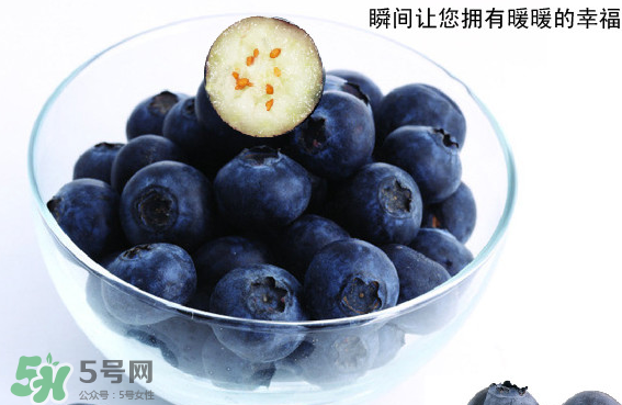藍(lán)莓是什么顏色？藍(lán)莓泡水什么顏色？