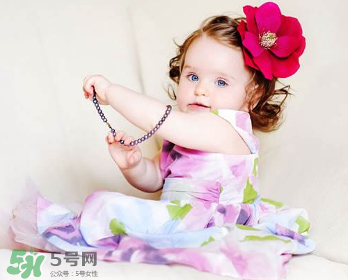 什么時候給寶寶剪指甲？寶寶多大可以剪指甲？