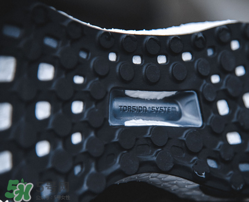 adidas energy boost4上腳怎么樣？阿迪達(dá)斯跑步鞋2017測(cè)評(píng)